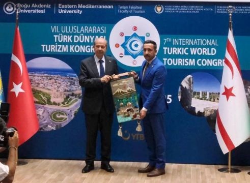 Tören, KKTC'deki Türk Dünyası Turizm Kongresi'ne Katıldı